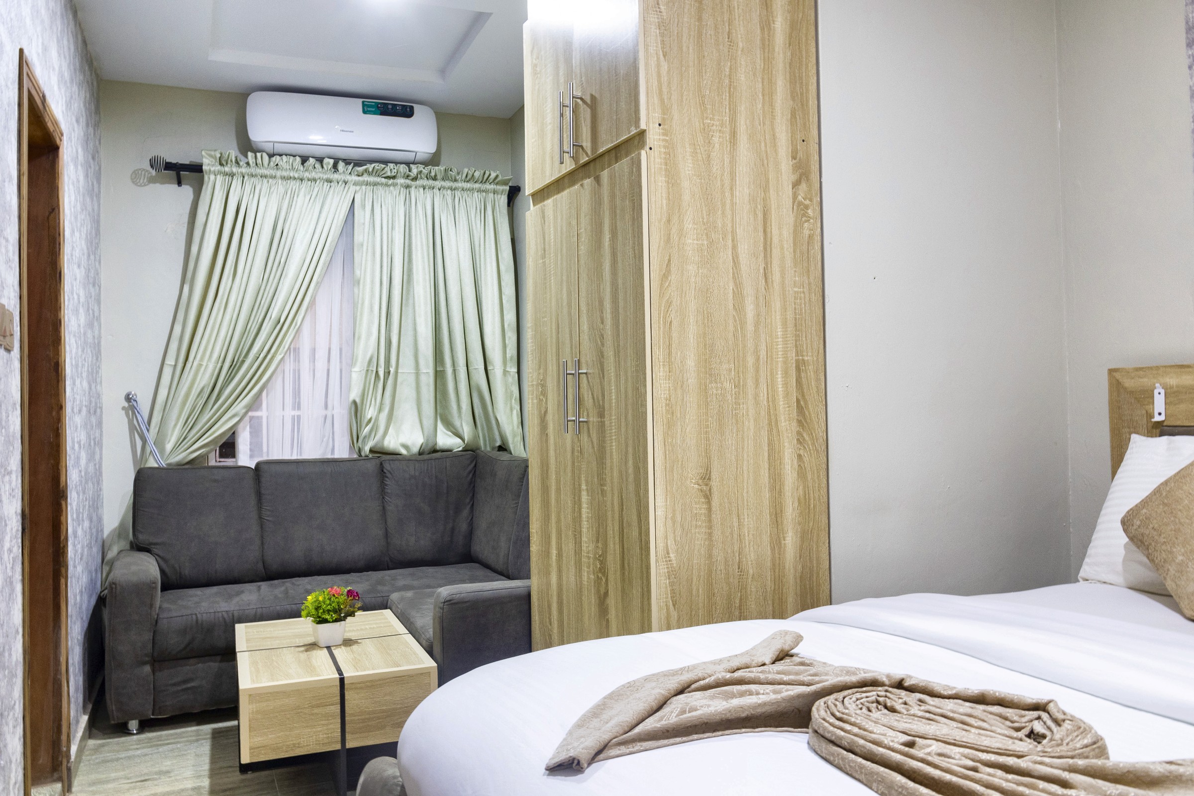 Luxury Private Suite